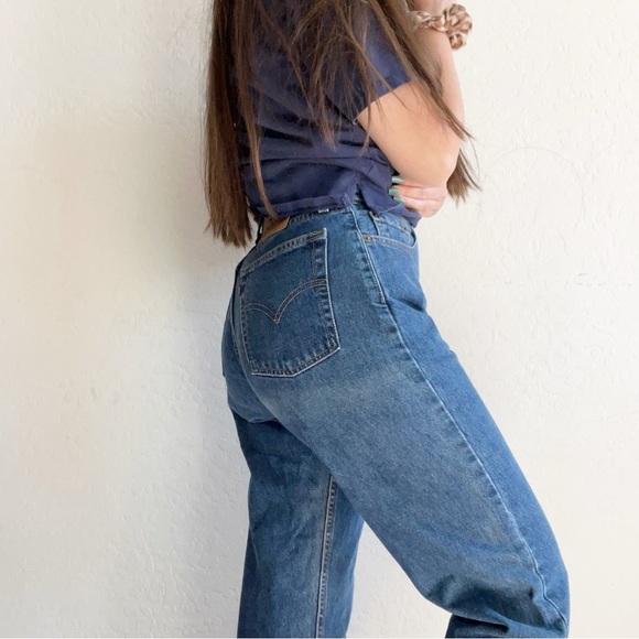 Vintage Levi’s 560 Dark Wash Loose Fit Straight Leg Made in USA - Picture 1 of 10